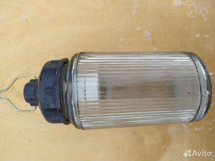 Светильник влагостойкий