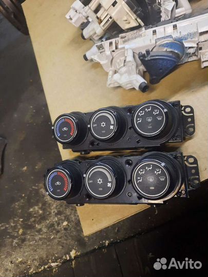 Блок управления отопителем Mitsubishi