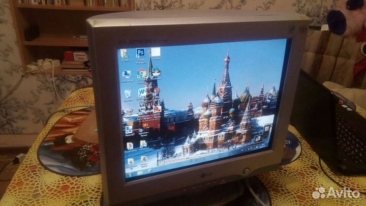 Монитор 40см