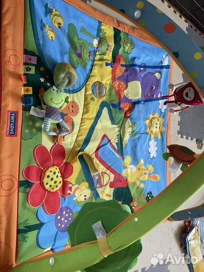 Детский развивающий коврик tiny love