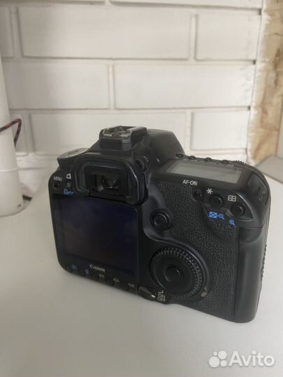 Зеркальный фотоаппарат Canon 50d