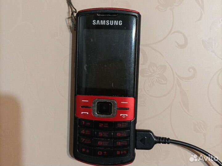 Телефон Samsung