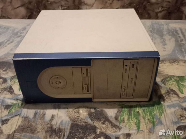 Старый компьютер