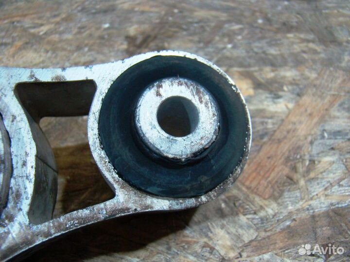 Mazda CX 7 Опора двигателя задняя