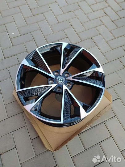 R18/5/114.3 HRE Kia, Toyota Camry, Mazda, Infiniti