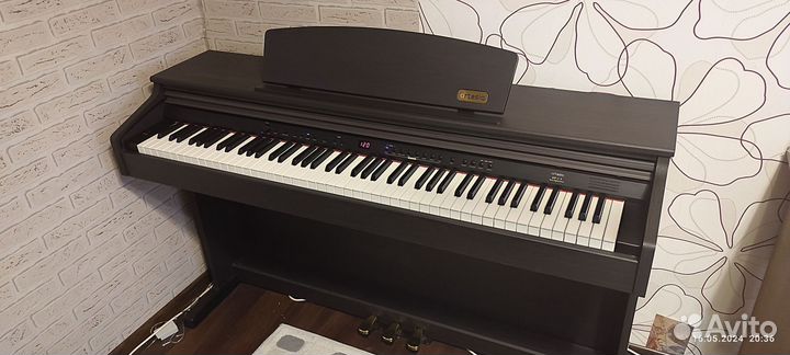 Цифровое пианино Artesia dp-3+