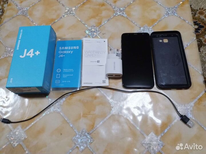 Телефон samsung j4+