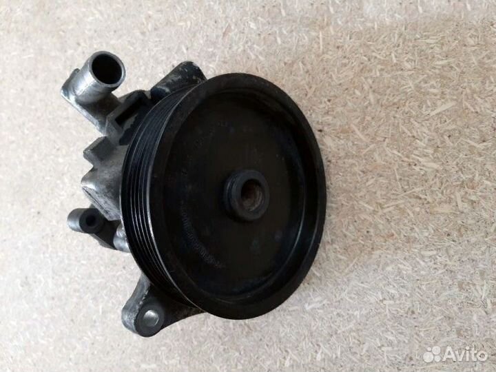 Насос гур Мерседес Бенц C200 W204