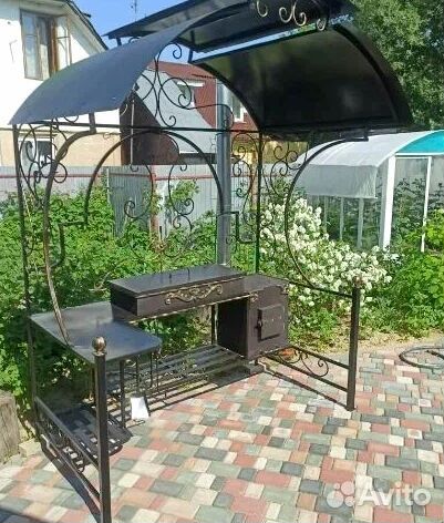 Мангал с печкой и крышей
