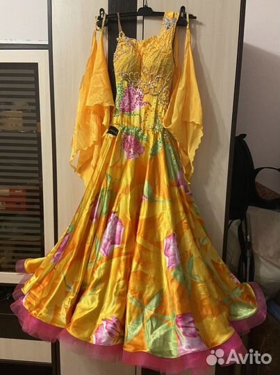 Платье для бальных танцев