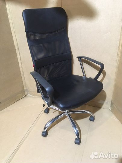 Компьютерное кресло