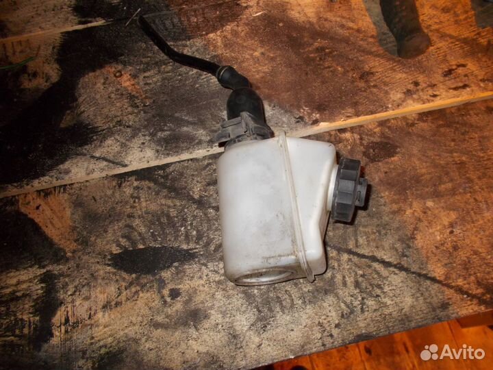 Бачек тормозной жидкости рено премиум восток