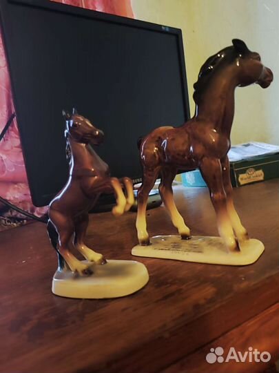 Статуэтки лошади