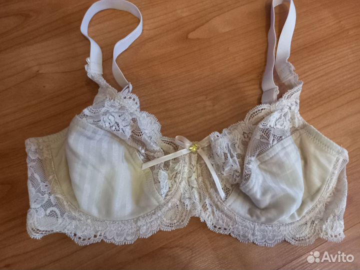 Бюстгальтер