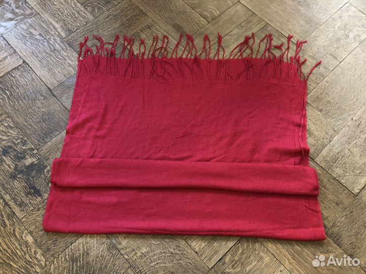 Шарф розового цвета