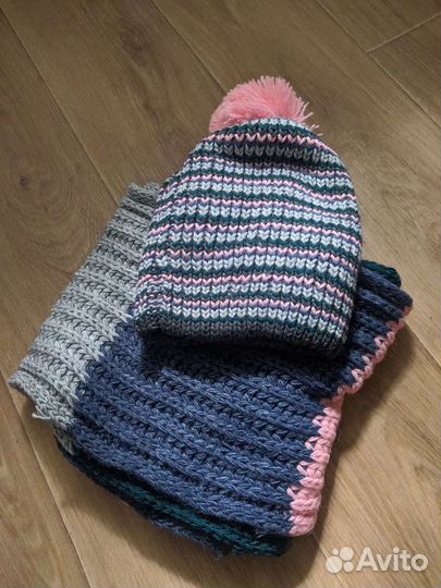 Новый женский комплект шапка и шарф осень- зим