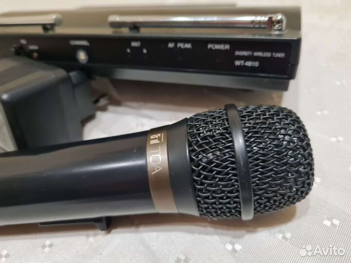 Профессиональный Радиомикрофон TOA