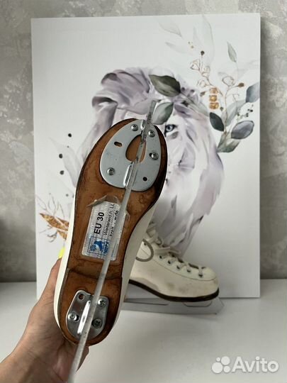 Фигурные коньки wifa 30 LL