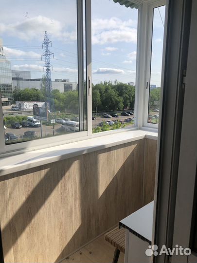 Остекление балконов под ключ