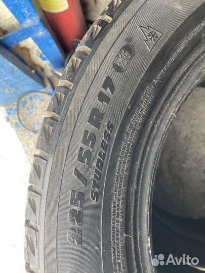 Michelin X-Ice XI2 225/55 R17