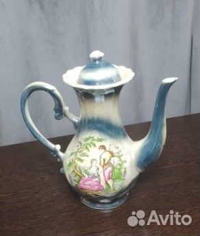 Фарфоровый кувшин с крышкой СССР