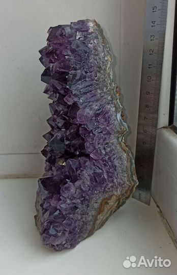 Камни и минералы