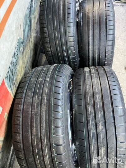 Новый оригинал Mercedes Maybach S-class W223 R20