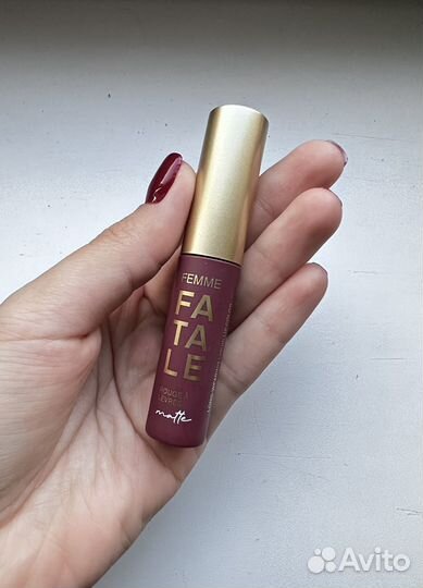 Помада матовая vivienne sabo