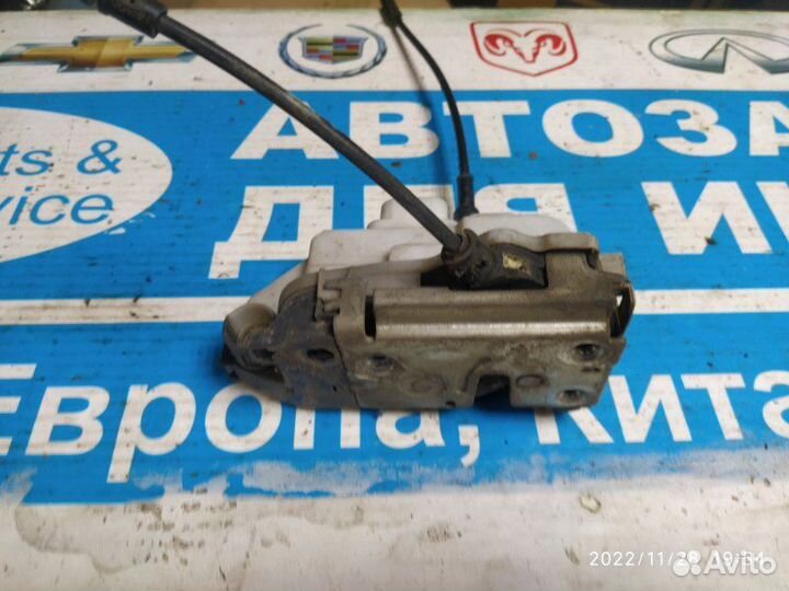 Замок передний правый Nissan Primera P12 01-07