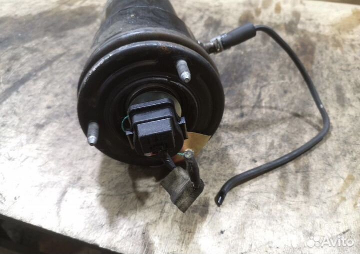 Стойка задняя левая lexus ls460