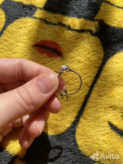 Серебренное кольцо женское