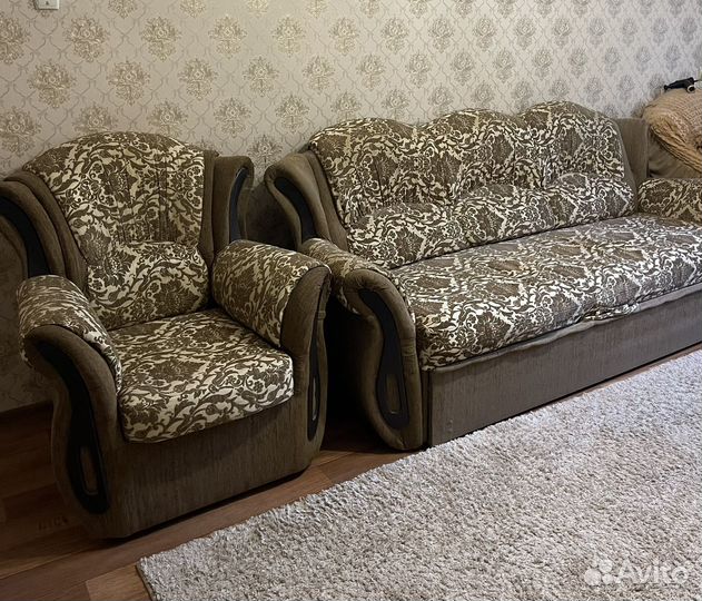 Диван и два кресла бу в хорошем состояние