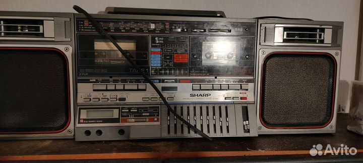 Кассетный магнитофон sharp
