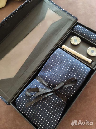 Галстук мужской, запонки, зажим, набор