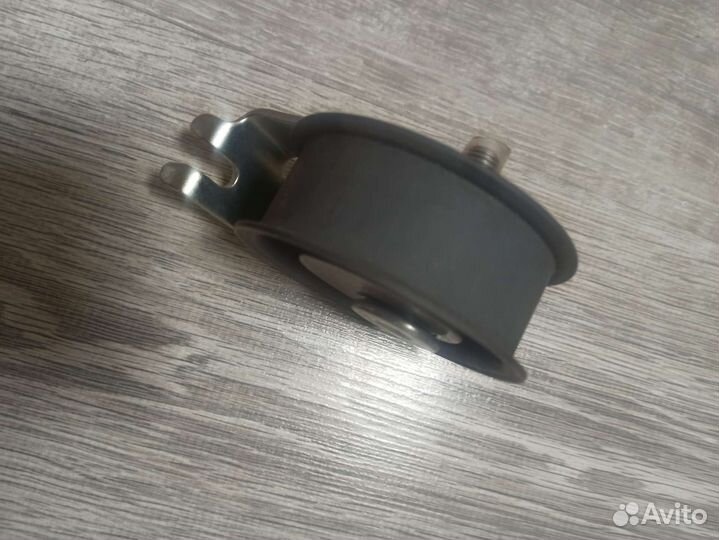 Натяжитель ремня грм VAG