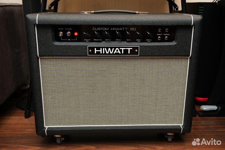 Hiwatt Custom SA212 Bulldog Custom Shop 2x12 новый
