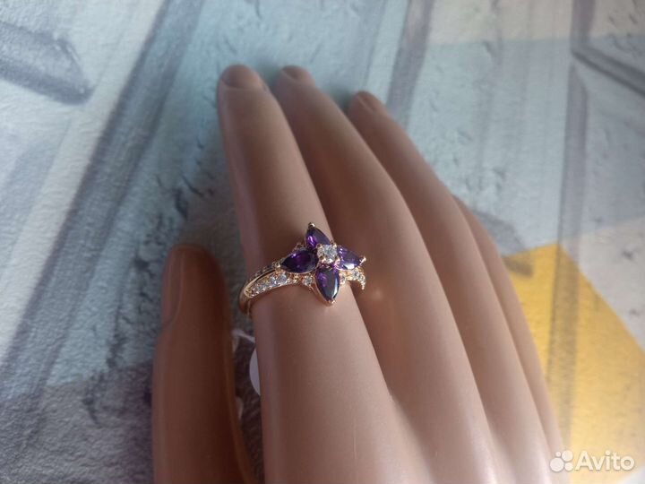 Кольцо с иск. аметистами