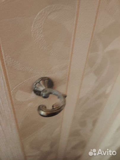 Крючки для подхватов штор