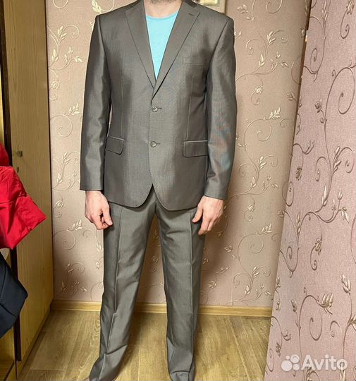 Брючный костюм
