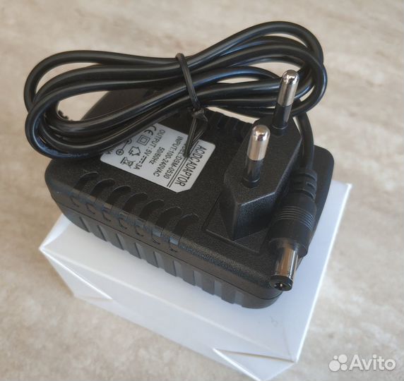 Зарядное устройство блок питания для роутера 5V 3A