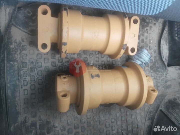 Каток поддерживающий Komatsu PC120-1 203-30-00120