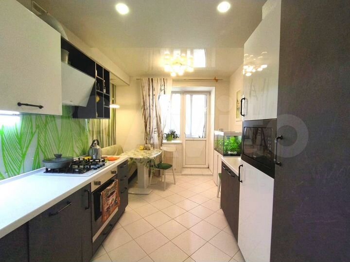 3-к. квартира, 95,8 м², 4/5 эт.