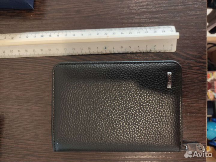 Мужское кожаное портмоне новое