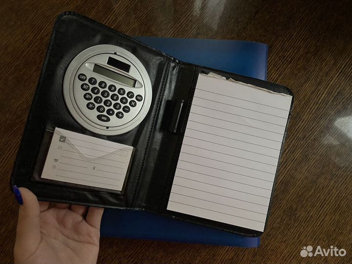 Бизнес-папка с записной книжкой 