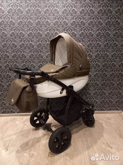 Коляска Zippy Tutis 3 в 1