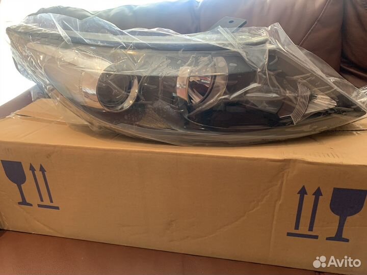 Фара левая правая Kia Sportage 10-14