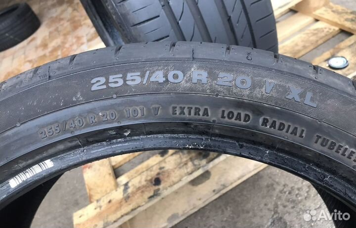 Continental ContiSportContact 5 SUV ContiSeal 255/40 R20 101V