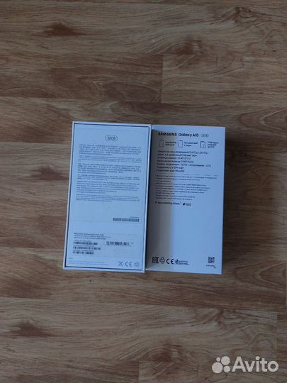 Коробки от iPhone 6S, 128 гб,Samsung A10,чехлы