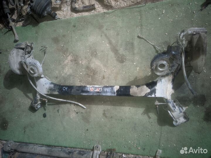 Балка поперечная/кулак/супорт Citroen C4