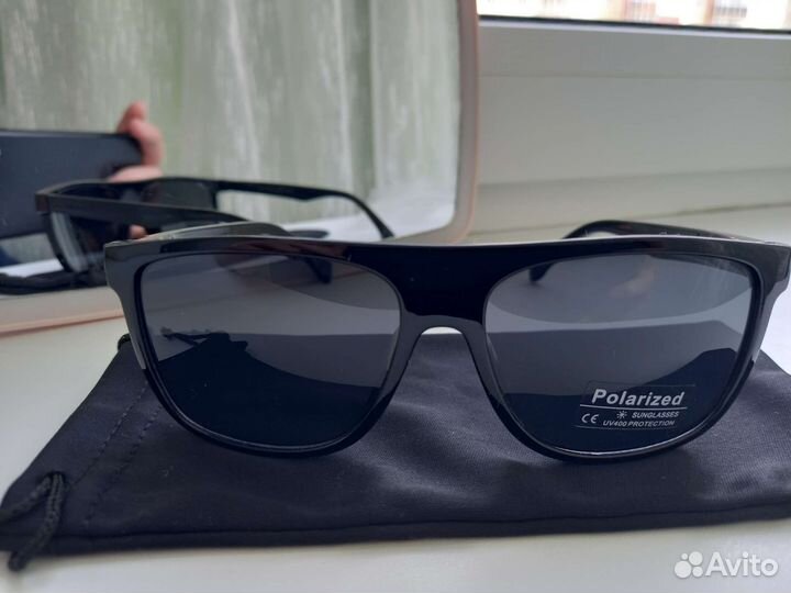 Солнцезащитные очки lacoste